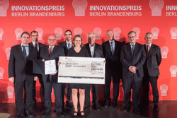 SENTECH Employees receiving the Innovation Award